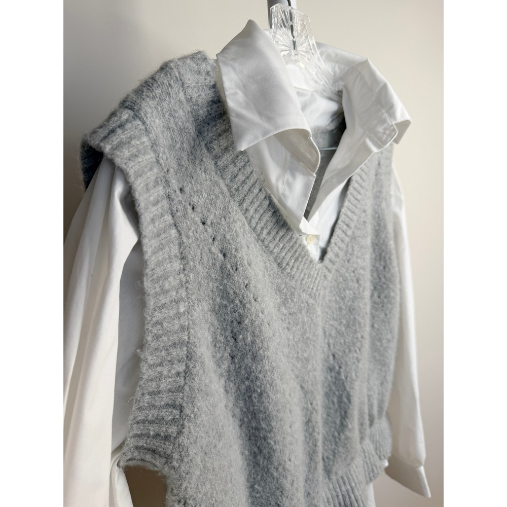 Altar'd State Womens Mixed Media 2-in-1 Sweater Vest Layered Shirt Grey White M - Picture 3 of 7
